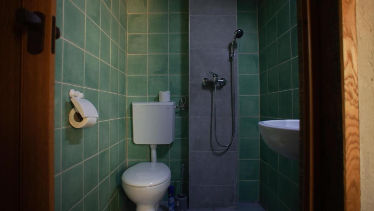 Apartamento Sárgarigó Élményház Szeged Exterior foto